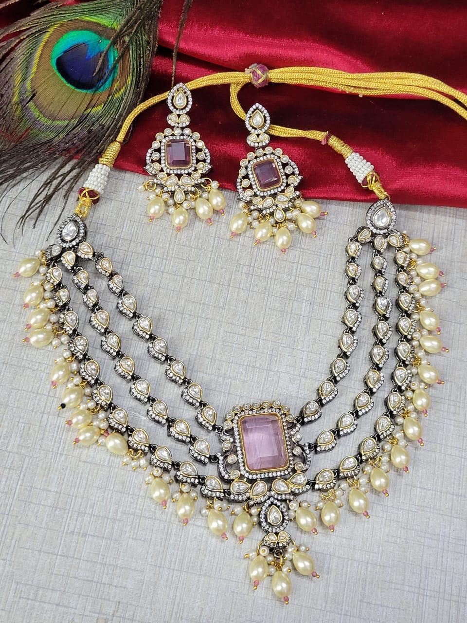 Premium Royal Emerald Kundan Choker Necklace Set with Pearls