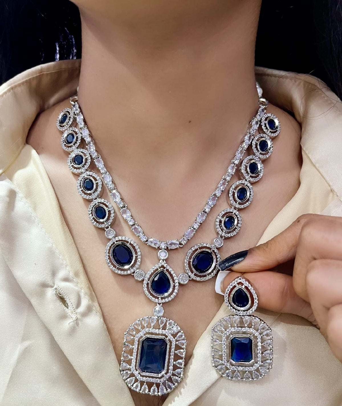 Elegant Dual-Tone Emerald & Pink Stone Necklace Set – Dazzling Diamond Finish - Libasaa.com