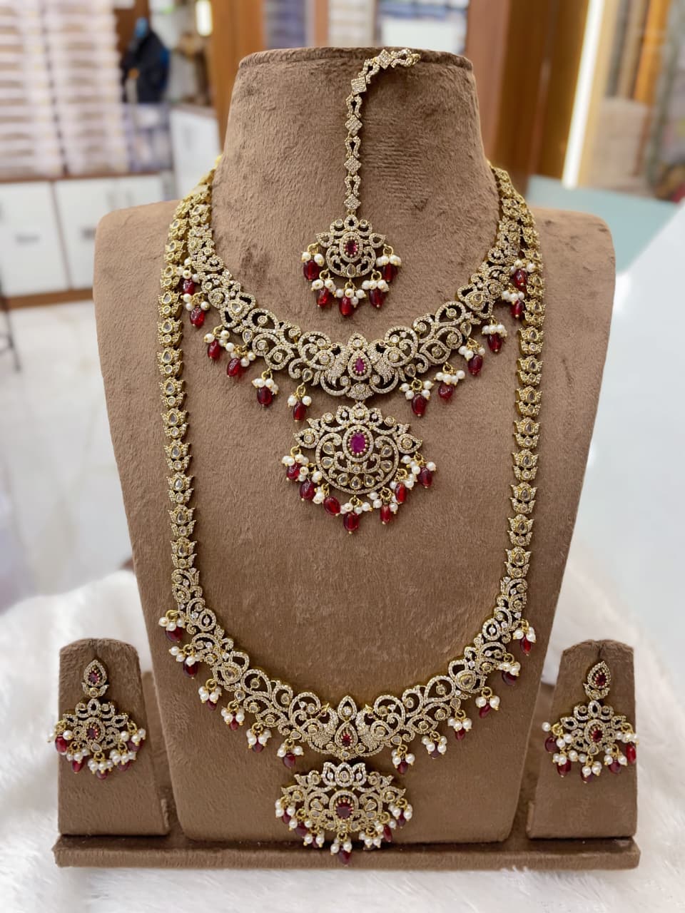 Golden Purple Bridal Complete Set – Royal Kundan & Pearl Wedding Jewelry