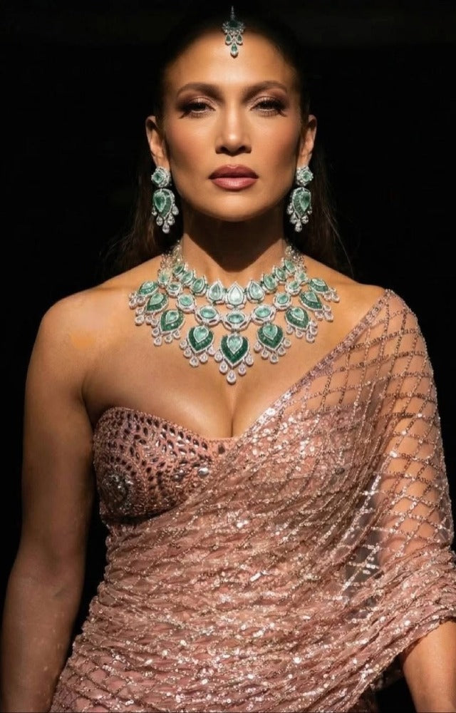 Celebrity Inspired Emerald Green Kundan Bridal Jewellery Set with Earrings & Maang Tikka | Luxury Indian Bridal Necklace Set
