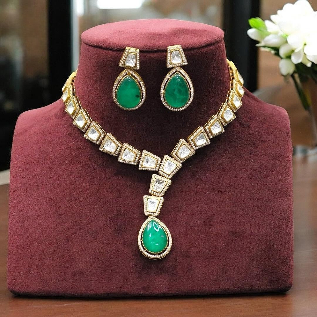 Emerald Green Teardrop Necklace & Earring Set with Diamond-Cut Kundan Bridal Statement Jewelry
