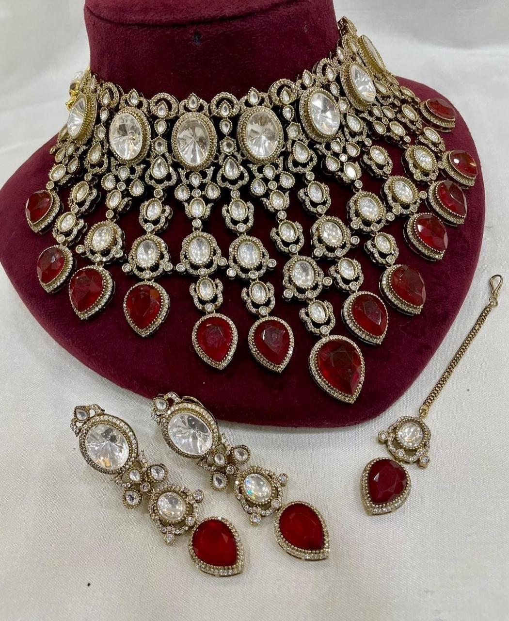 Grand Emerald Green Kundan Choker Necklace Set with Earrings & Maang Tikka Bridal Polki Jewelry