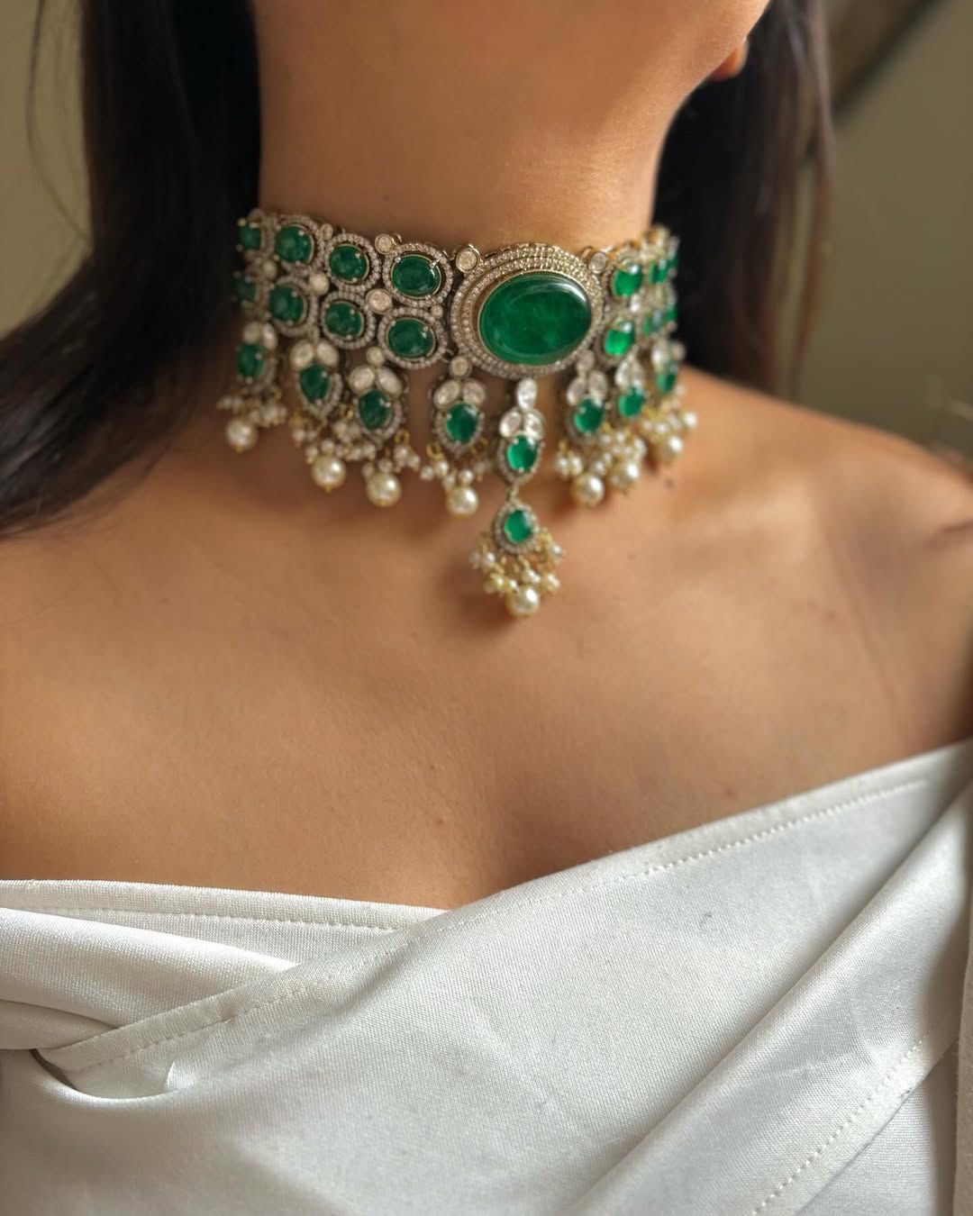 Bollywood Design Green Oval Shaped Polki Necklace Earrings For Wedding