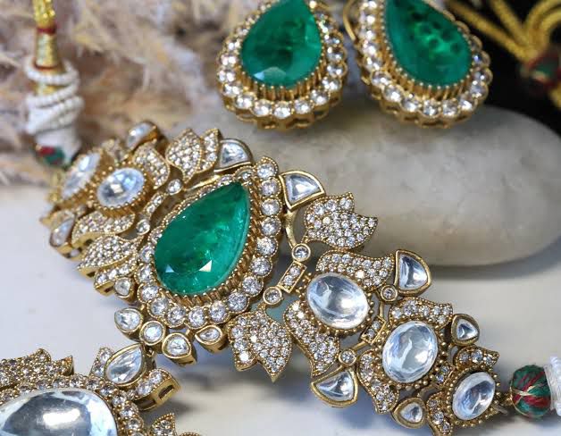 Punjabi Green Traditional Polki Kundan Necklace Set For Wedding