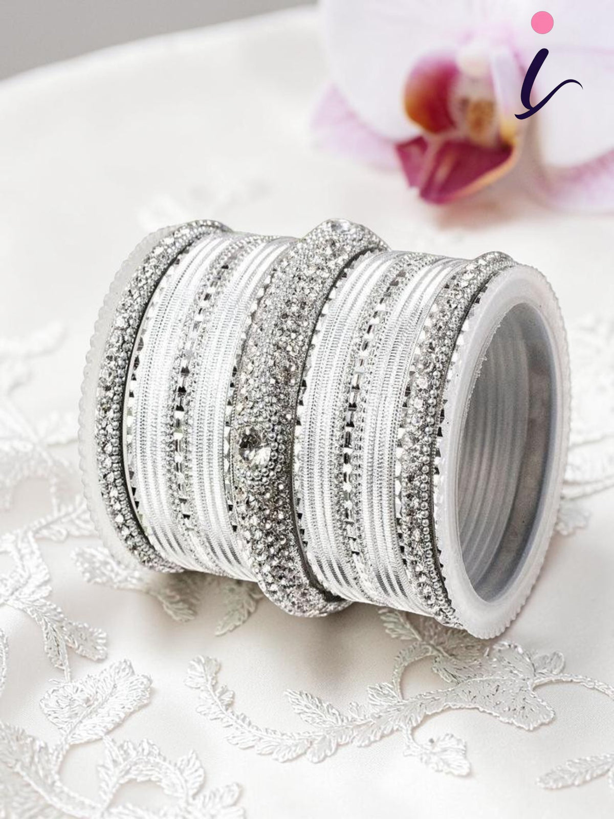 Shining Metal Lac Bangle Set, Traditional Indian Bridal Bangles, Designer Wedding Jewelry for Women