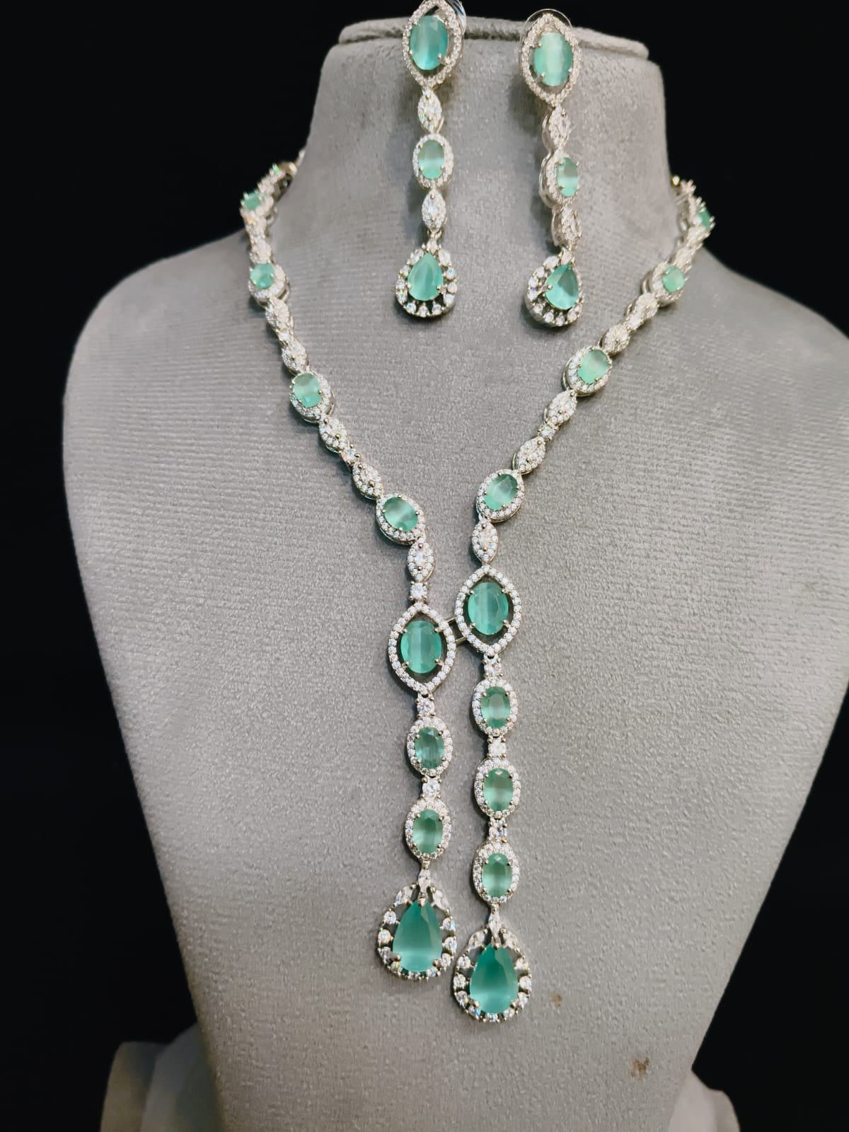 Indian Statement Bridal AD Silver Plated Necklace Earring Set For Wedding