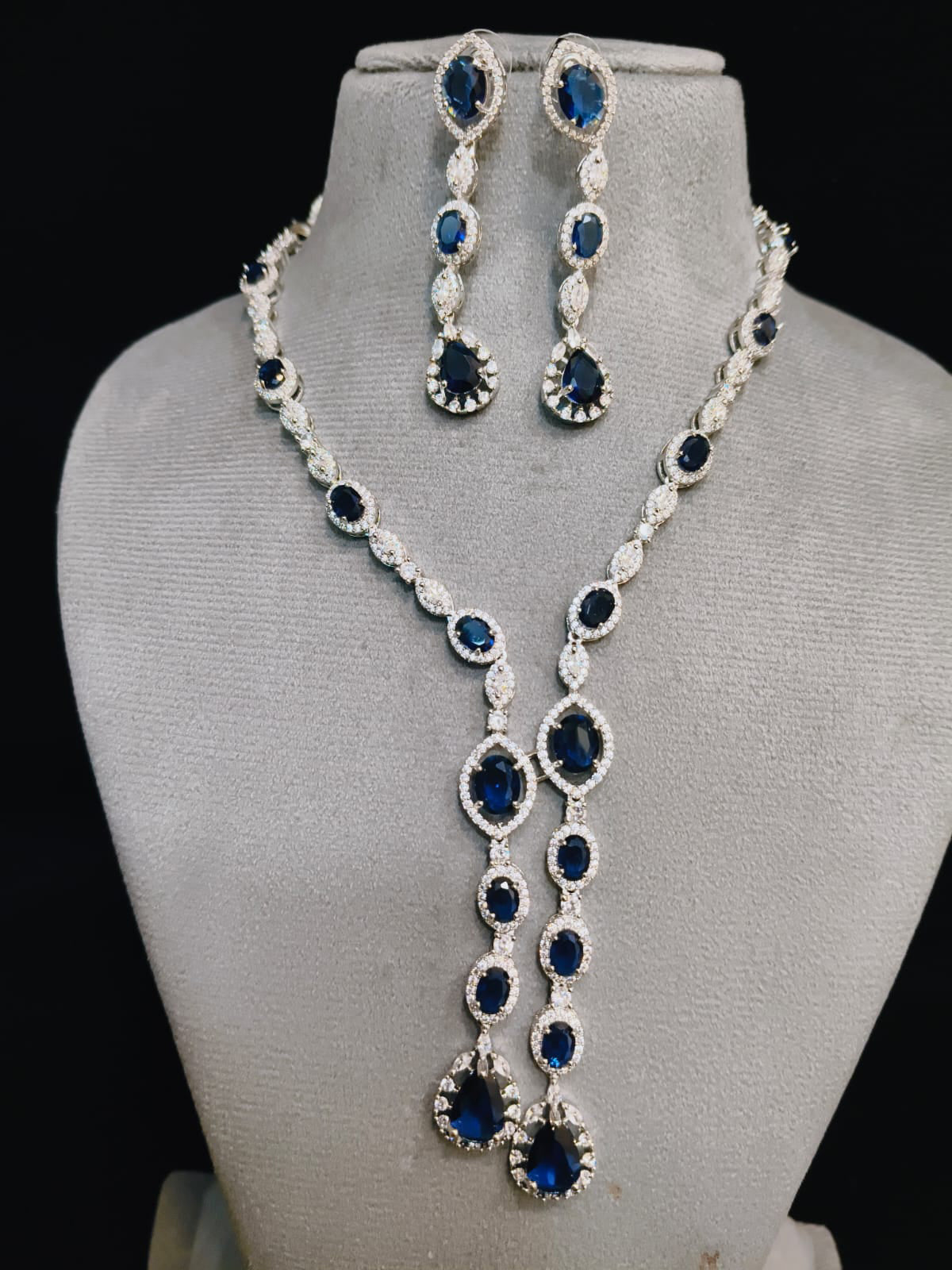 Indian Statement Bridal AD Silver Plated Necklace Earring Set For Wedding