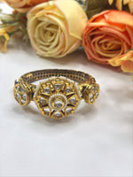 Royal Kundan Gold-Plated Bangle with Floral Motif – Traditional Indian Jewelry