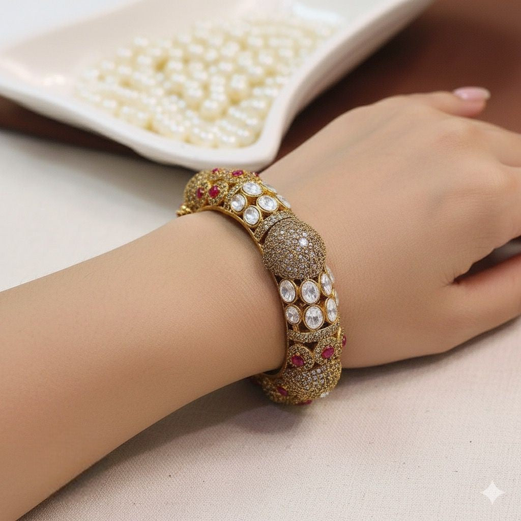 Elegant Openable Kundan Polki Kada with Emerald Stones – Royal Heritage Collection