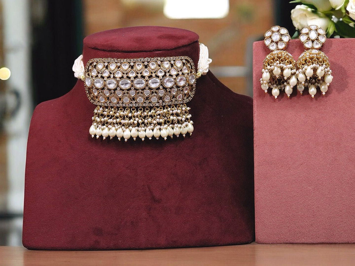 Pakistani White Traditional Kundan Choker With Jhumki For Wedding