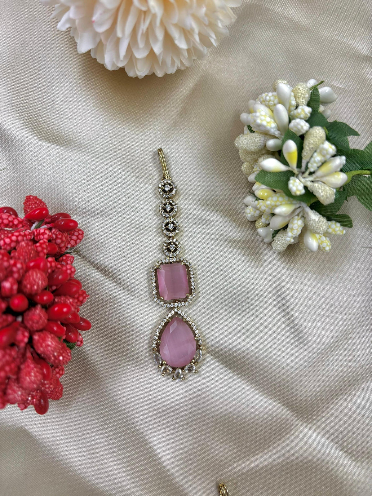 Royal Victorian Drop Maangtika – Timeless Bridal Elegance