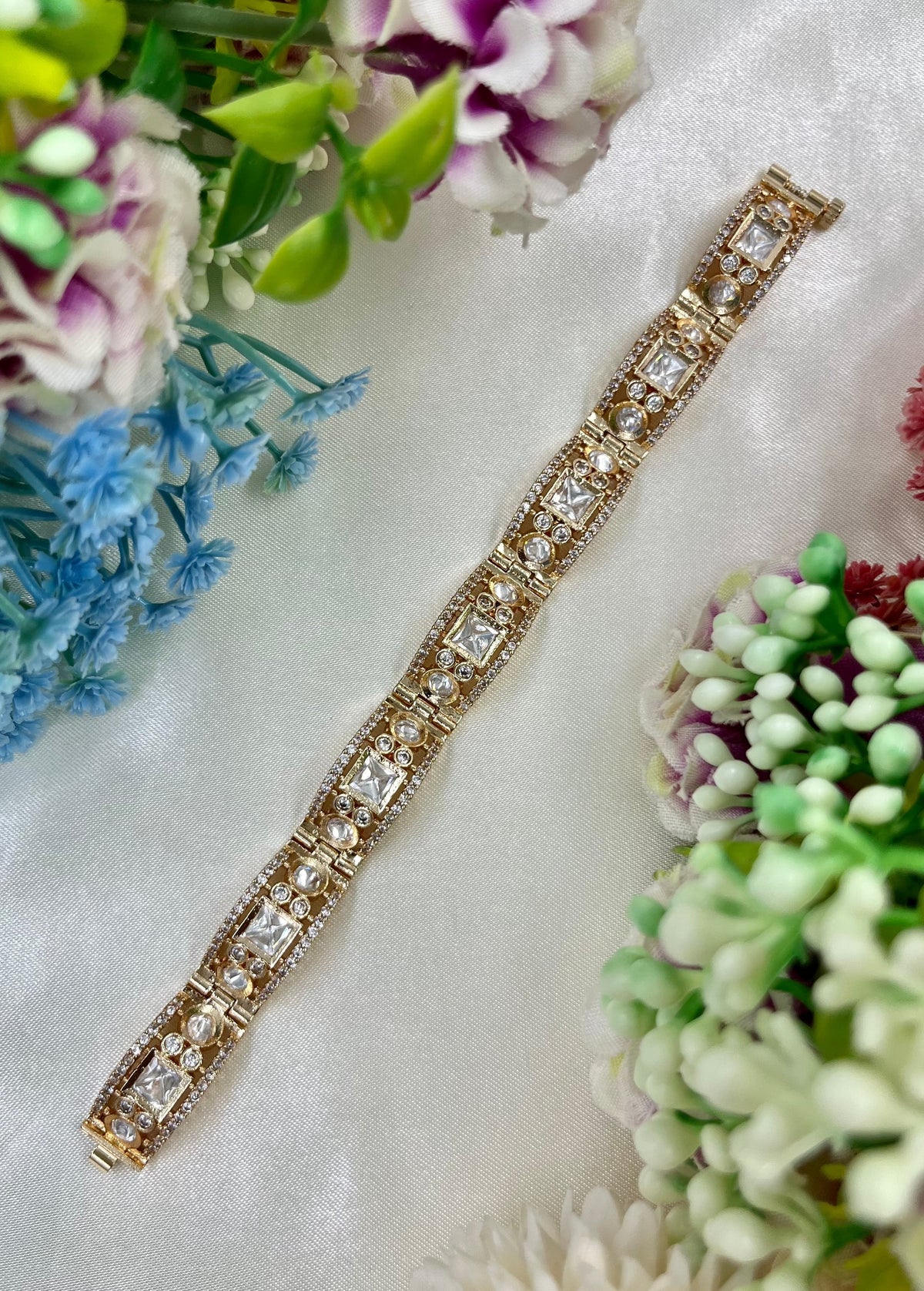 Moissanite Kundan Bracelet – Sparkling Royal Grace