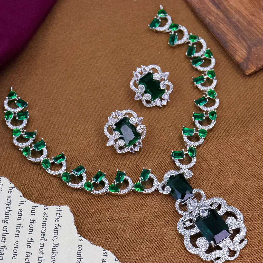 Bollywood Royal Emerald Green Queen Necklace Set