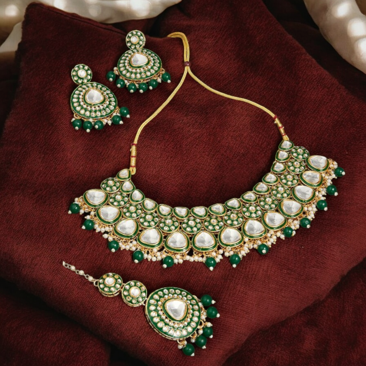 Pakistani Pearl Kundan Choker Chandbali Maantika Set, Choker Kundan Earrings Set, Earring choker Set, indian Mangtika set, Bridal Necklace Earring mangtika set, Bollywood Jewelry