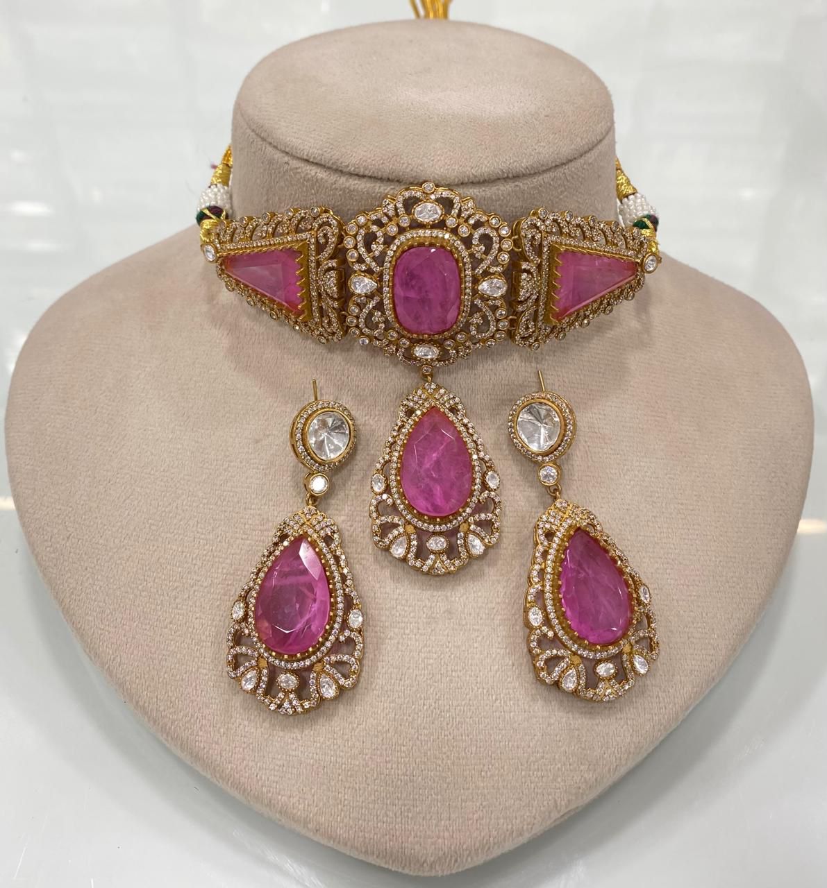Sparkling Luxurious Polki Choker Drops Earrings Set, Polki Necklace Earrings, Indian Bridal Jewelry, Polki Statement Wedding Set, Polki Bridal Necklace Set, Polki Jewelry Set, Polki Choker Set, Polki Earrings Set