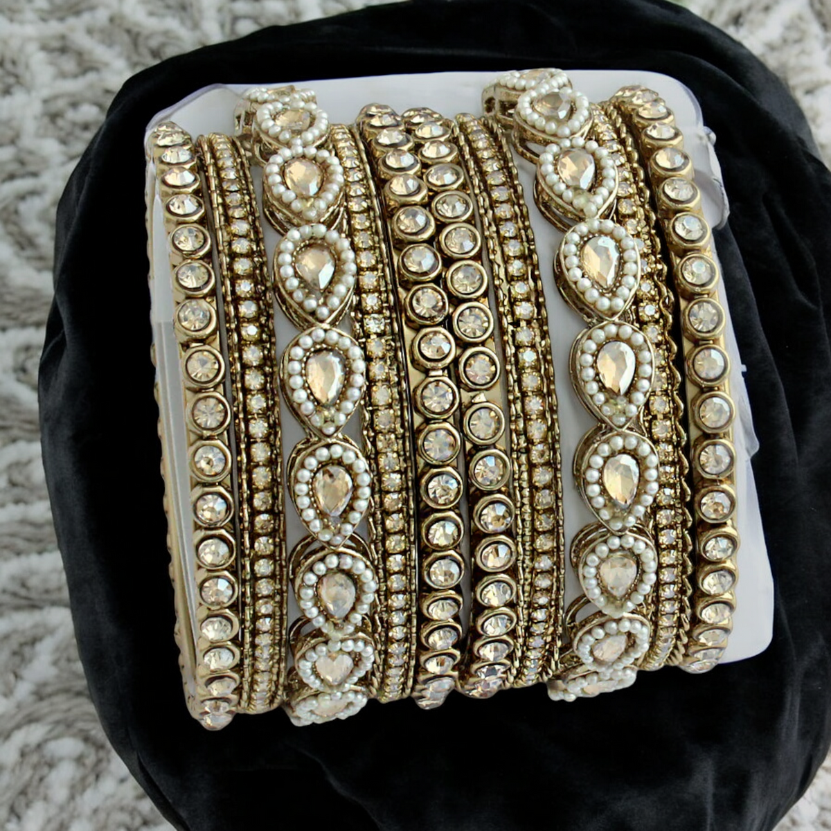 Bollywood Actress Inspired Pearl Chooda Bangles Set, Bollywood Kundan Bangles, Kundan Jewellery, Pearl Bangles Set, Bridal Jewellery Set