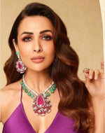 Malaika Arora Inspired Floral Polki Necklace Set, Indian Celebrity Polki Necklace Set, Malaika Arora Jewelry Set, Bollywood Polki Jewelry Set, Pakistani Polki Jewelry