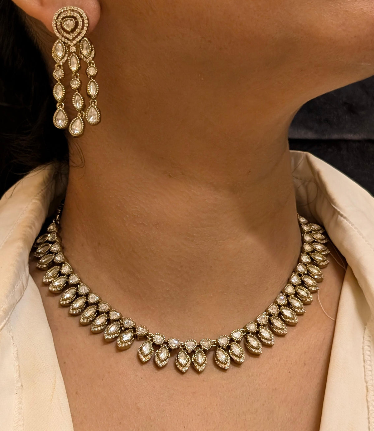 Luxurious Bollywood Designed Choker Matching Earrings, Indian Bridal Statement Earrings Set, Celebrity Inspired Jewelry Set, Pakistani Wedding Choker Set, Pakistani Bridal Jewelry Set, Wedding Choker Jewelry