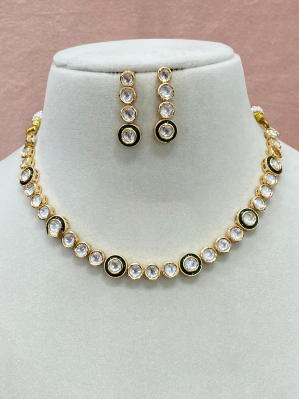 Silver Black Round Choker Pearl Earrings Indian Jewelry, Wedding Pakistani Pearl Choker Set, Pearl Indian Jewelry Set, Bollywood Design Jewelry Set, Indian Pearl Choker Jewelry. Bridal Choker