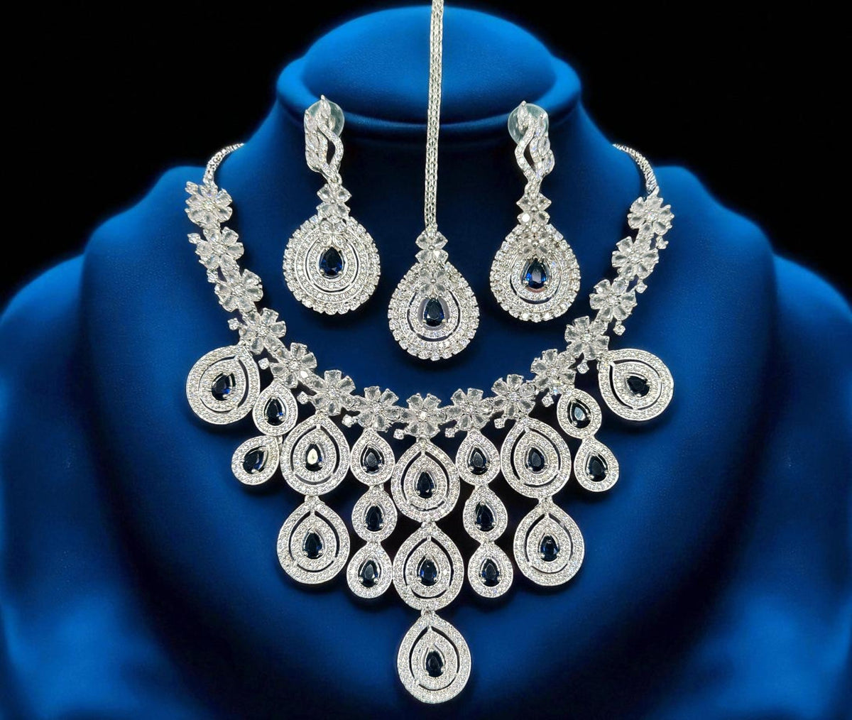 Wedding Teardrop Floral CZ Choker Earring Maangtikka Set For Women
