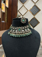 Royal Kundan Choker Necklace Set – Traditional Bridal Jewelry