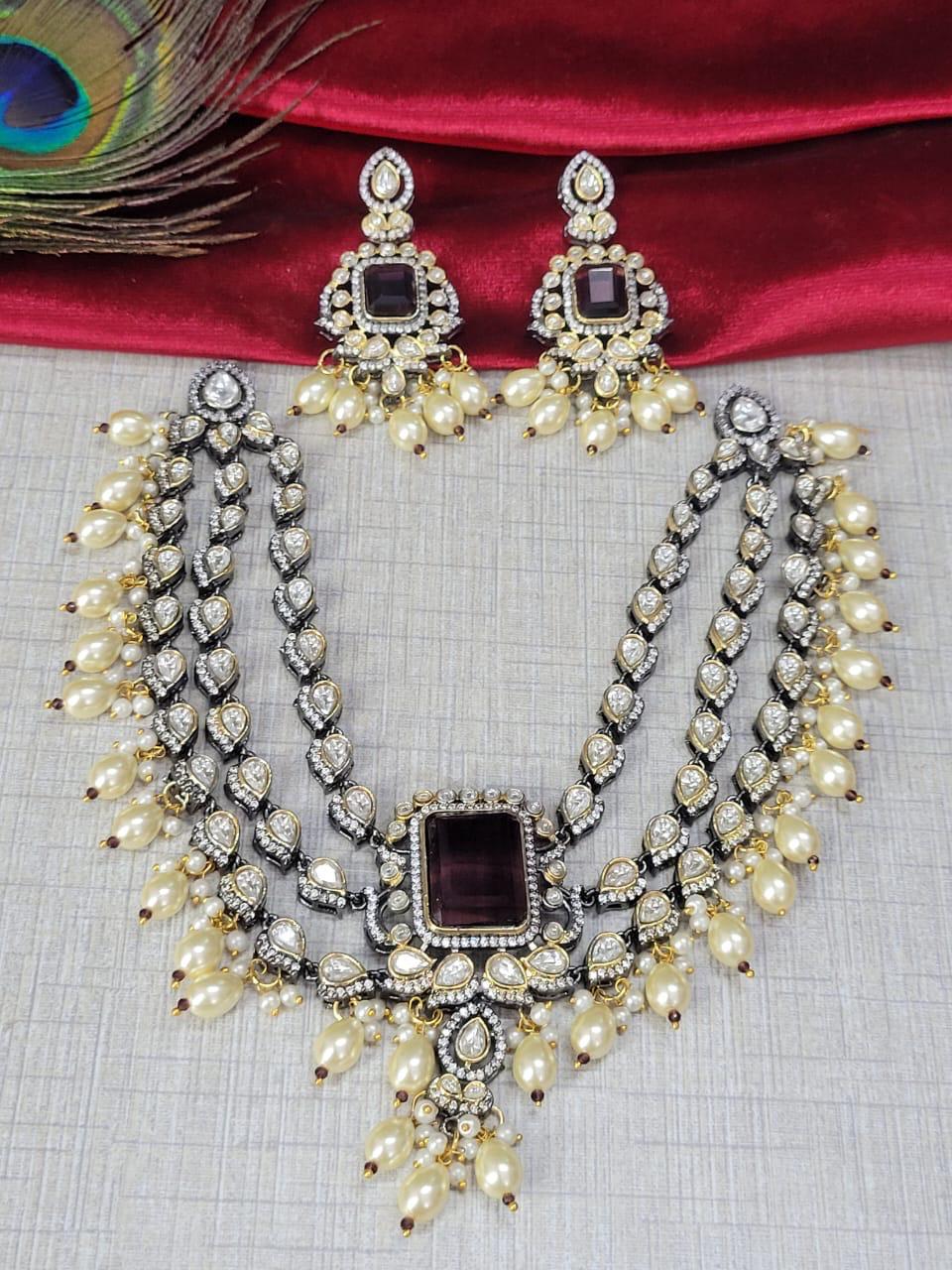 Premium Royal Emerald Kundan Choker Necklace Set with Pearls