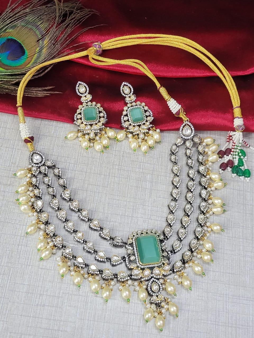Premium Royal Emerald Kundan Choker Necklace Set with Pearls