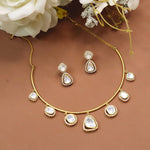 Luxurious Emerald Green Stone & Diamond-Look Choker Set with Pearl Drops