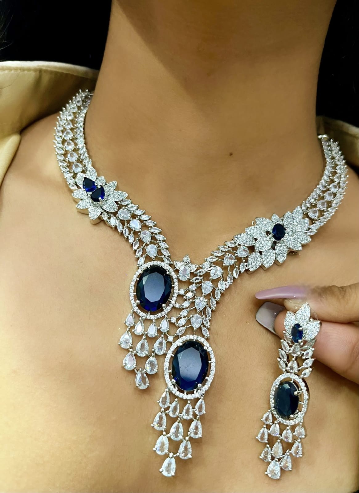 Luxury Diamond-Cut Dual Stone Necklace Set – Pink & Green Crystal Elegance