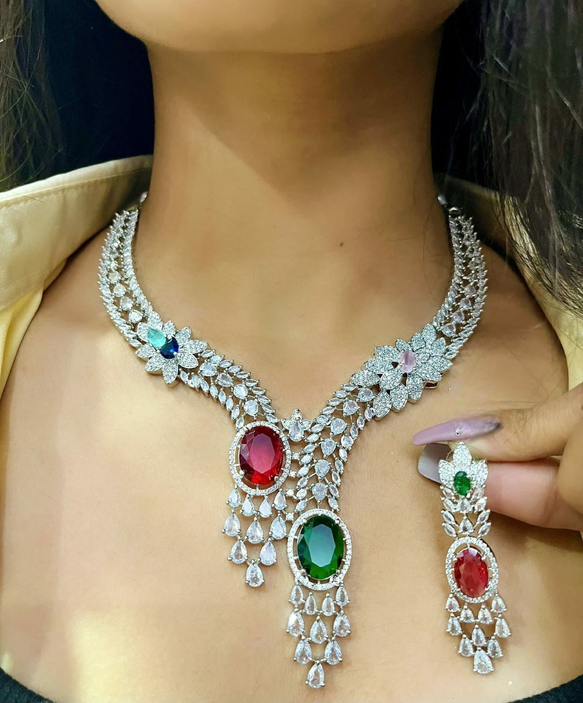 Luxury Diamond-Cut Dual Stone Necklace Set – Pink & Green Crystal Elegance