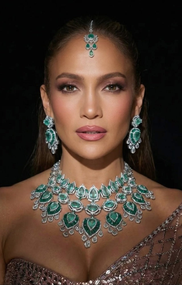 Celebrity Inspired Emerald Green Kundan Bridal Jewellery Set with Earrings & Maang Tikka | Luxury Indian Bridal Necklace Set