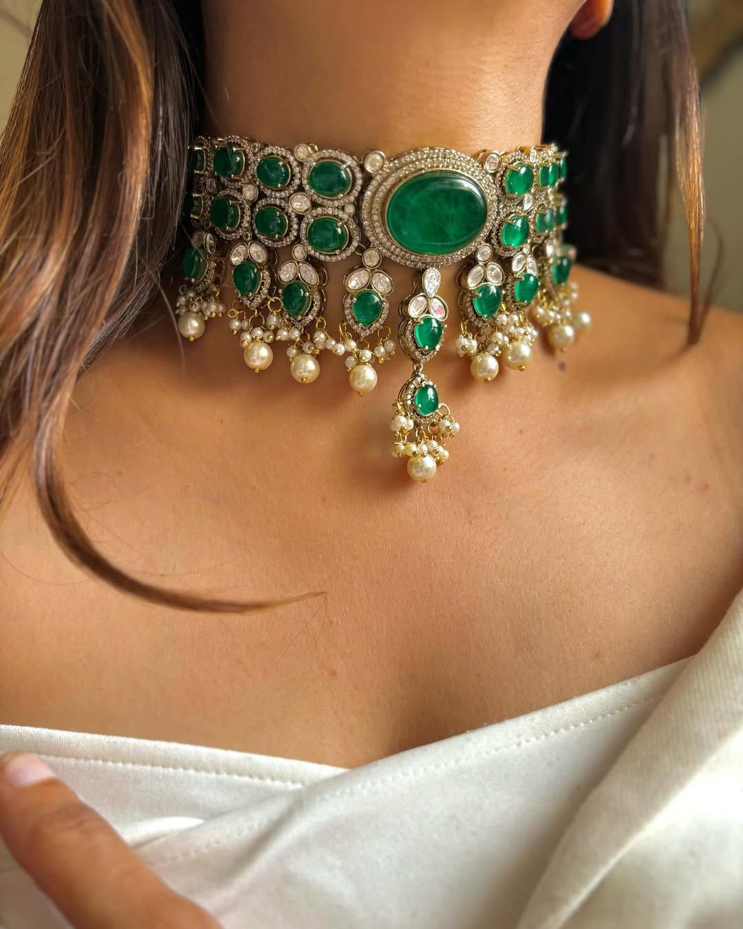 Bollywood Design Green Oval Shaped Polki Necklace Earrings For Wedding