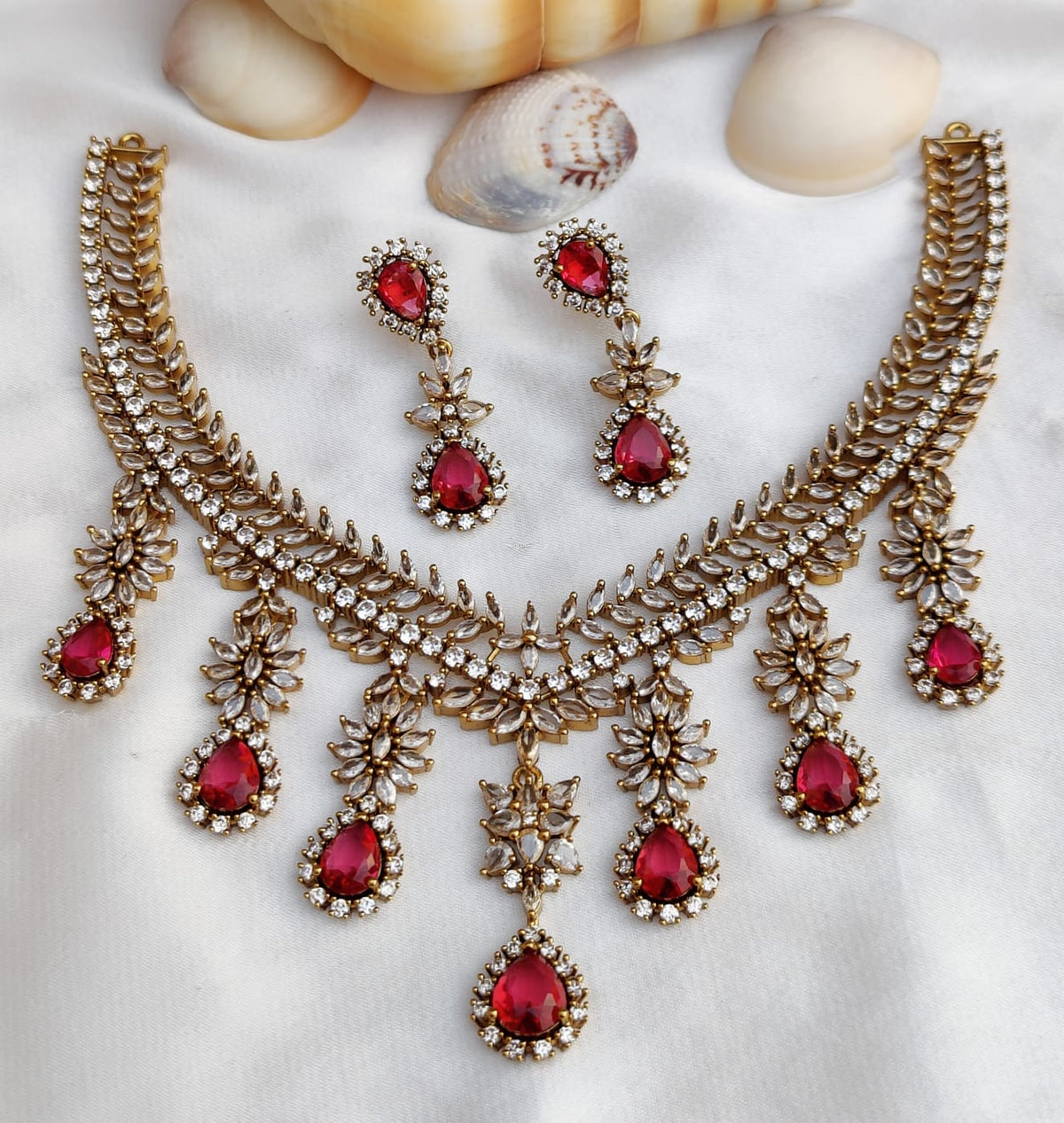 Gold Toned Bridal AD Necklace Earrings Set For Wedding