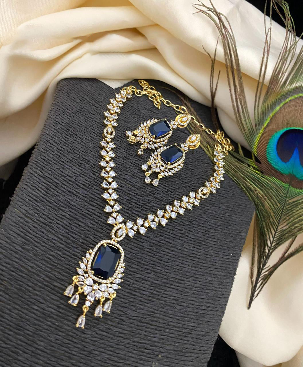 Gold Plated Kundan AD Necklace Earring Set For Wedding