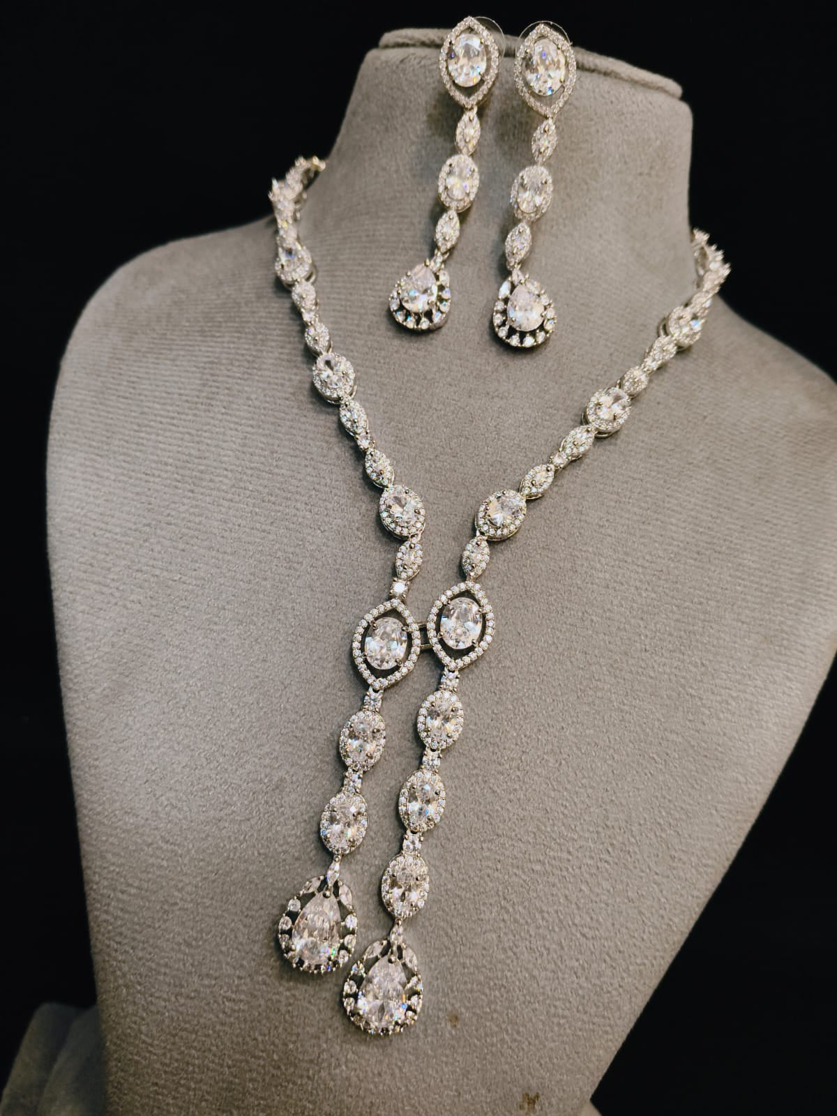 Indian Statement Bridal AD Silver Plated Necklace Earring Set For Wedding