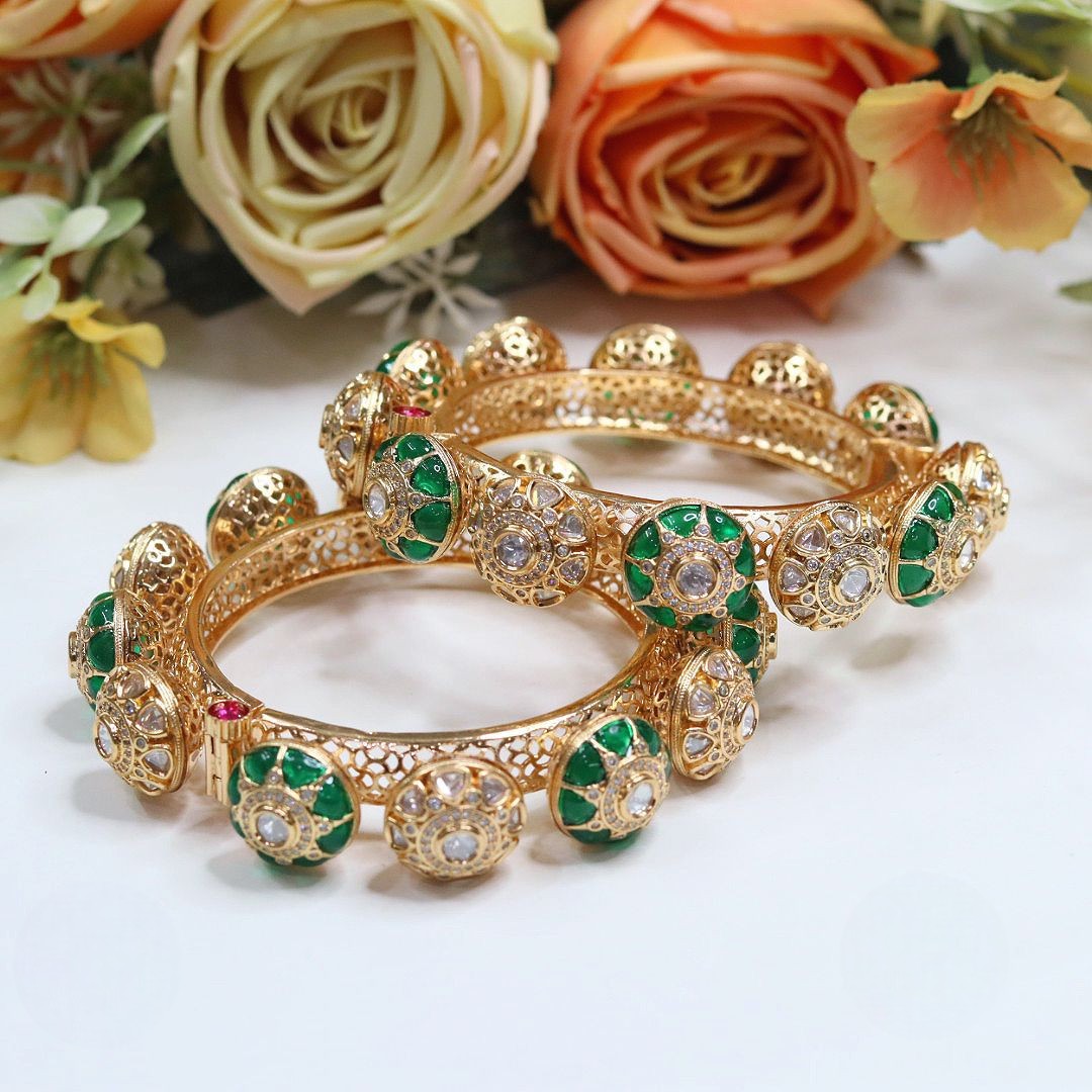 Openable Exquisite Gold-Plated Kundan & Green Meenakari Bangle Set (Pair)