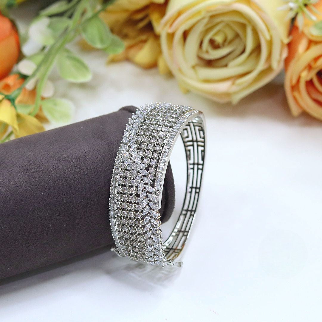 Elegant Openable CZ Diamond Kada – Modern Sparkle with Classic Charm