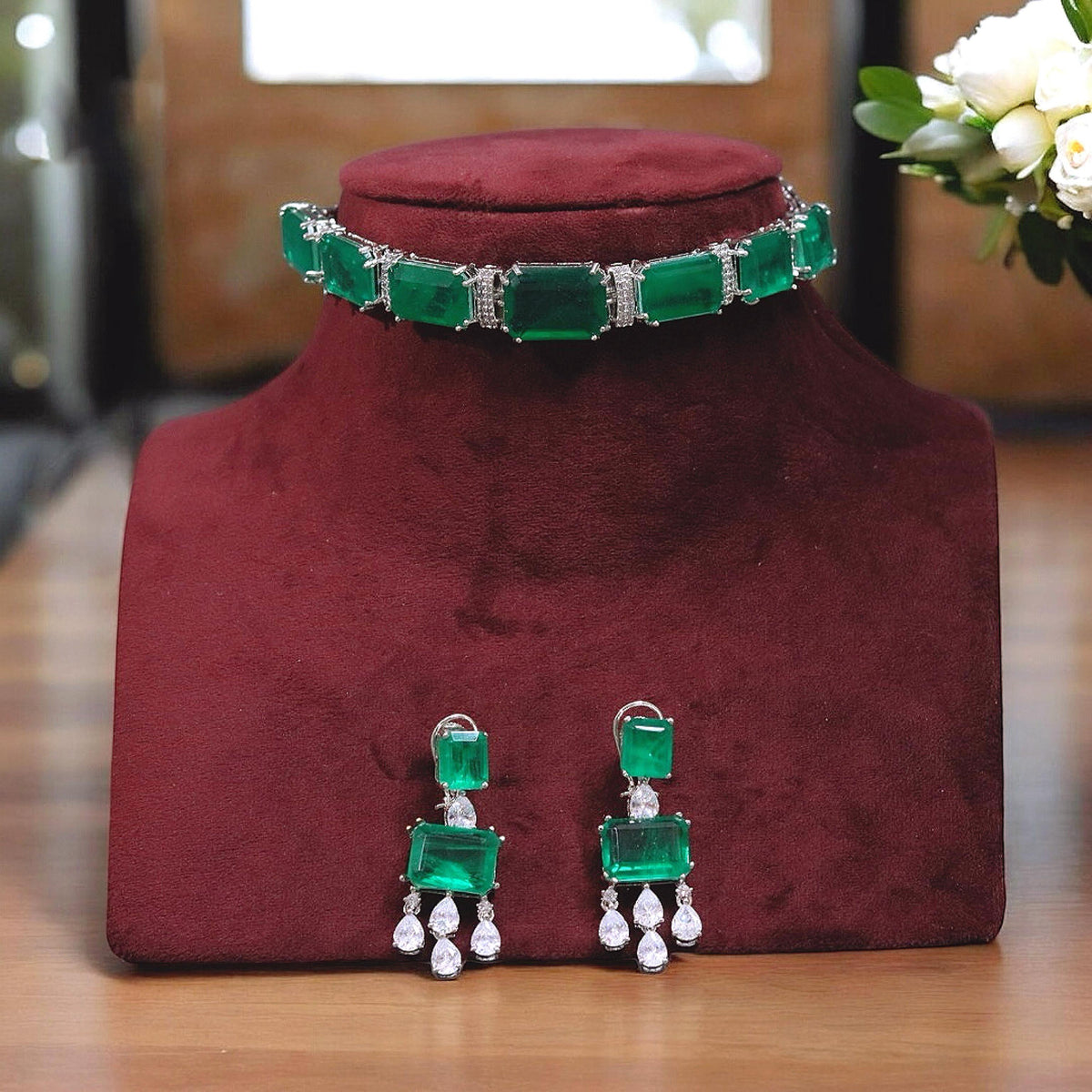 Punjabi Green Polki Kundan Choker Earrings Set For Wedding