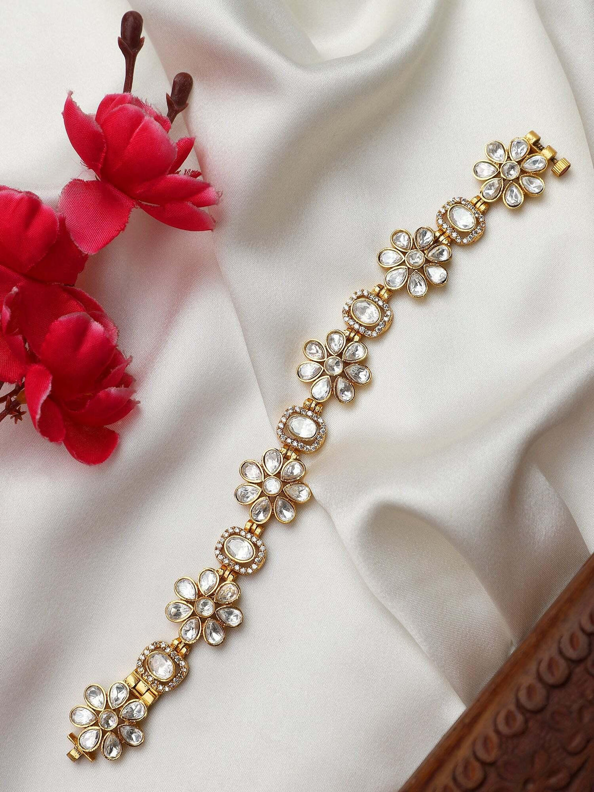 Flower Shape Kundan Bracelet, Stones & White Kundan Chain Bracelet, Indian traditional bracelet, Bollywood Indian Jewelry | Gifts for Her - Libasaa