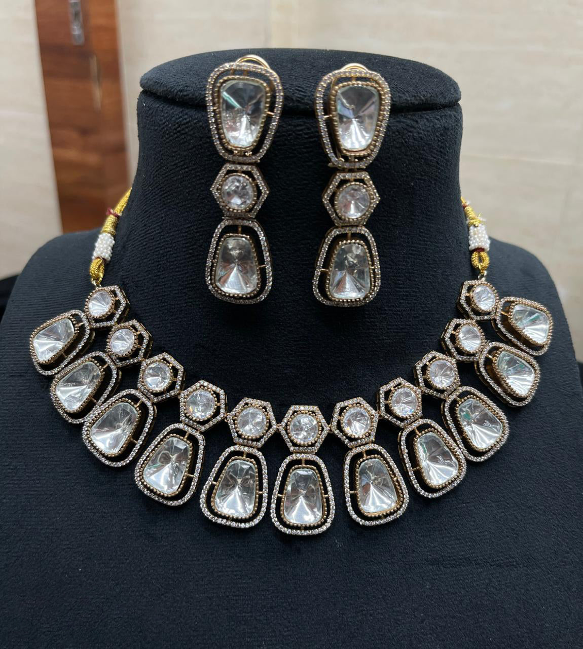 Silver Jaipuri Polki Choker Matching Earrings Set, Silver Polki Jewelry Set, Rajsthani Polki Choker Indian Jewelry Set, Bollywood Polki Choker Set, Celebrity Polki Choker Earrings Set, Wedding Jewelry