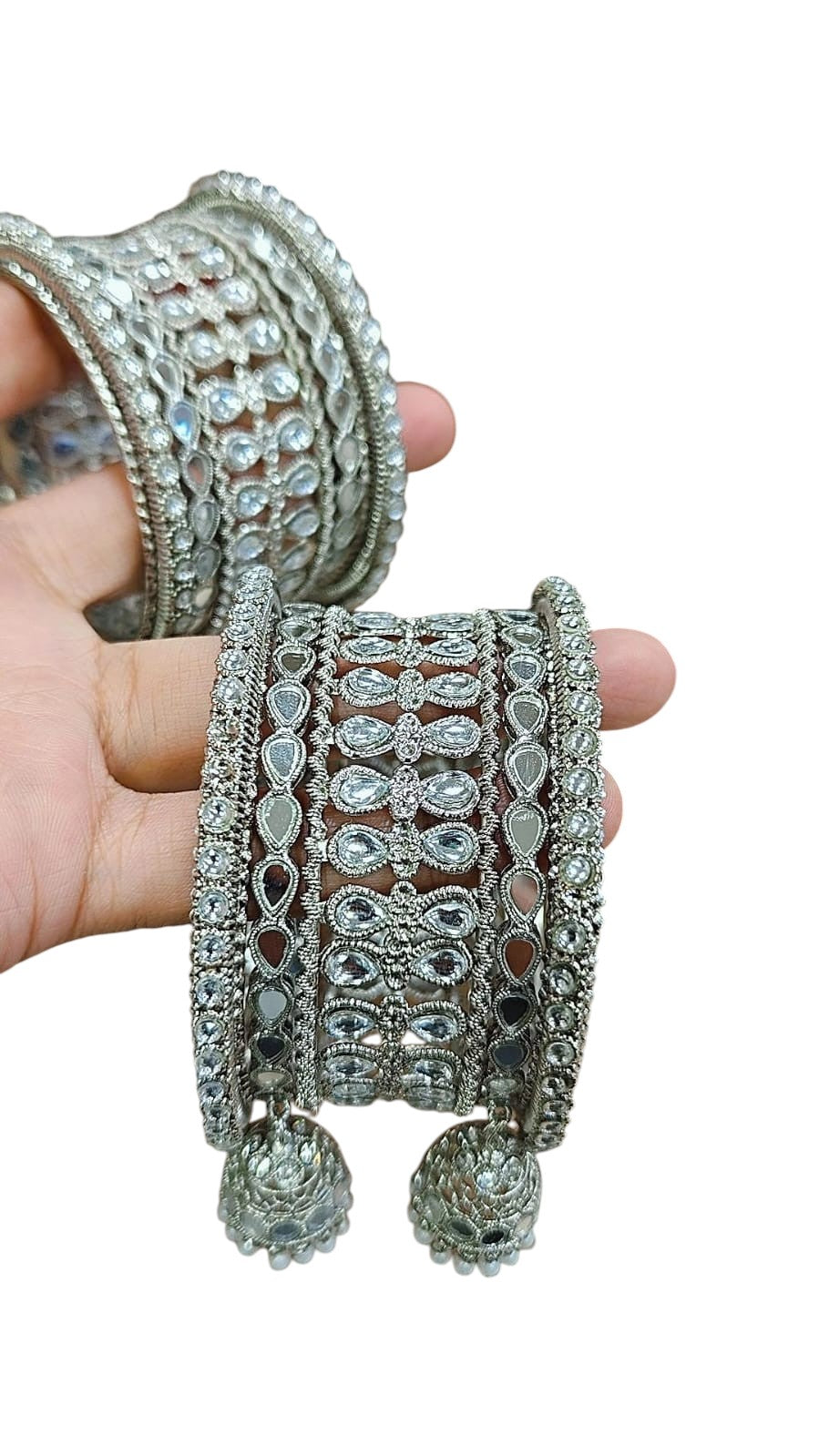 Silver Kundan Touch Look Bangle Set – Elegant Stone-Studded Traditional Jewelry