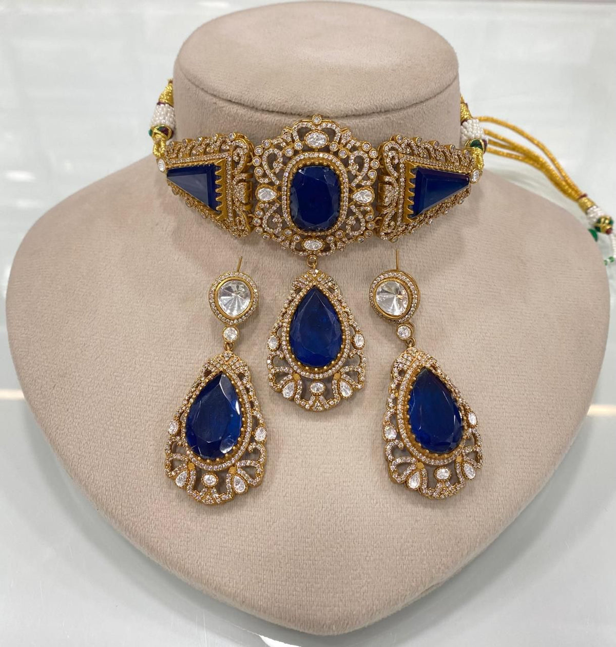 Sparkling Luxurious Polki Choker Drops Earrings Set, Polki Necklace Earrings, Indian Bridal Jewelry, Polki Statement Wedding Set, Polki Bridal Necklace Set, Polki Jewelry Set, Polki Choker Set, Polki Earrings Set