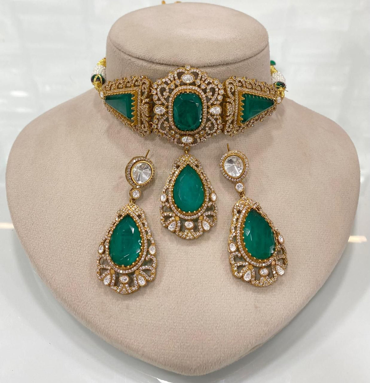 Sparkling Luxurious Polki Choker Drops Earrings Set, Polki Necklace Earrings, Indian Bridal Jewelry, Polki Statement Wedding Set, Polki Bridal Necklace Set, Polki Jewelry Set, Polki Choker Set, Polki Earrings Set