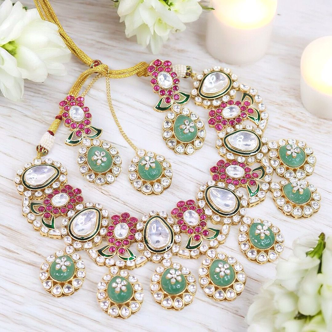 Floral Inspired Polki Necklace Earrings With Maangtika Set, Floral Polki Jewellery, Floral Wedding Necklace Set
