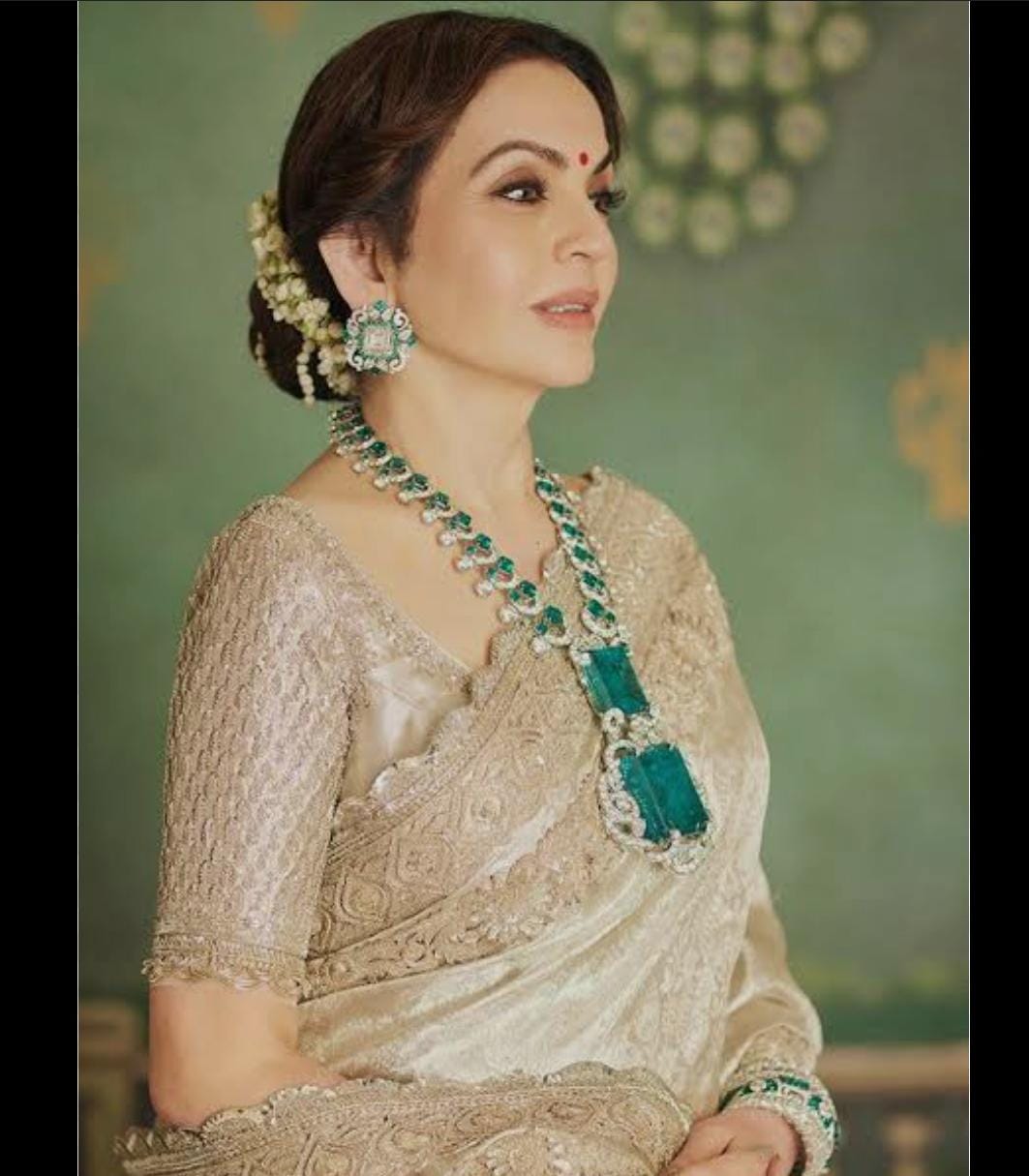 Nita Ambani Polki Stones Beaded Necklace Indian Jewelry Set, Nita Ambani Emerald Green Necklace Set, Nita Ambani Polki Jewelry Set, Bollywood Polki Necklace Set, Celebrity Polki Jewelry Set