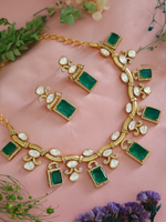 Emerald Elegance Polki Stones Indian Choker Earrings Set, Indian Polki Jewelry Set, Wedding Polki Jewelry Set, Pakistani Handmade Polki Jewelry