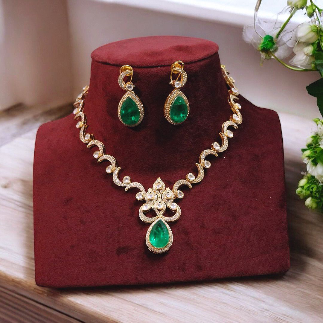 Elegant Emerald Green Teardrop Necklace Set, Indian Teardrop Necklace Set, Pakistani Polki Necklace Set, Indian Green Jewelry Set